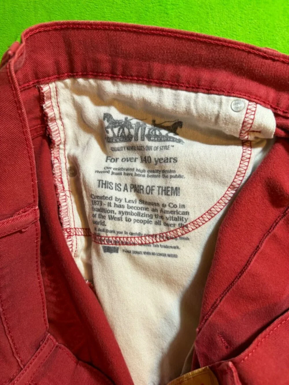 Levi's 569 Red Denim Shorts Size 42 Relaxed Fit